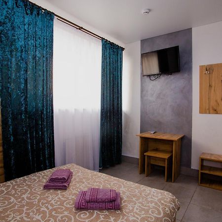 Ok Hotel 罗夫诺 外观 照片